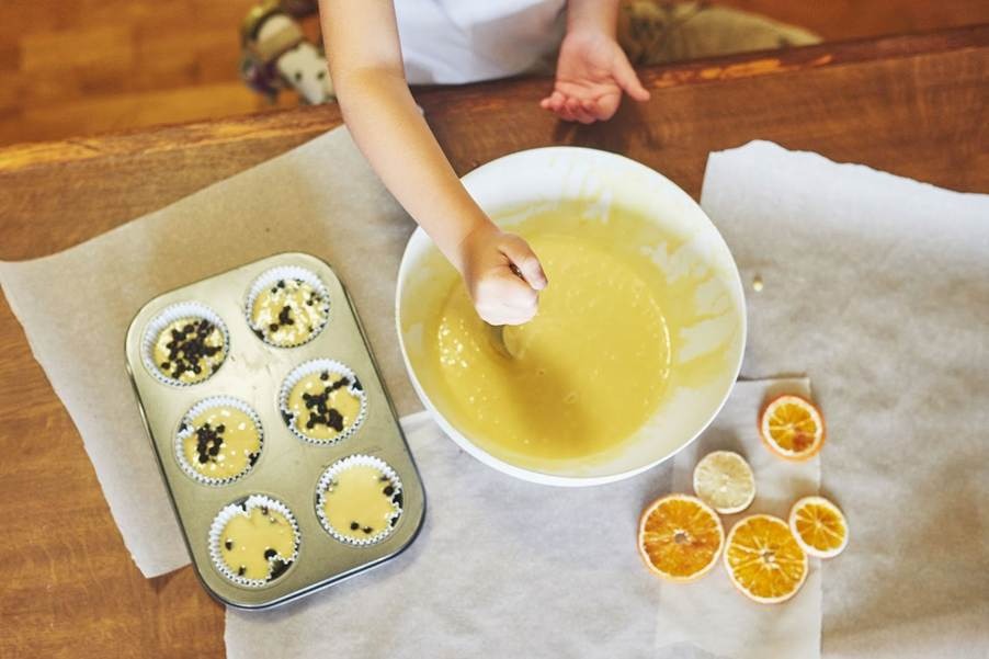 เอสพี (SP) คือ Bakery emulsifier ที่มีหน้าที่ช่วยประสานน้ำ น้ำตาล ไข่ และไขมันให้เข้ากันได้ดี 
